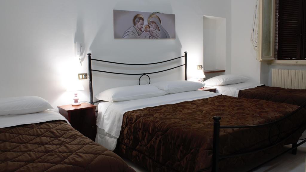 Hotel Il Vicoletto Assisi Exterior foto